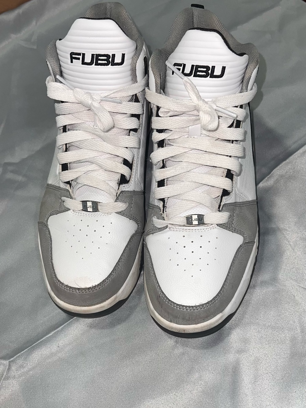 FUBU Men's White & Gray Low-Top Sneakers